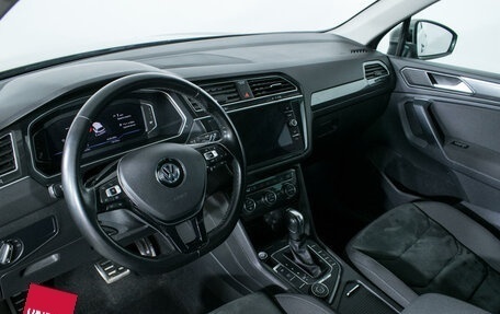 Volkswagen Tiguan II, 2020 год, 2 767 000 рублей, 13 фотография