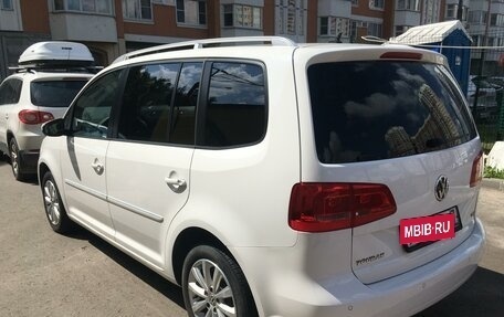 Volkswagen Touran III, 2013 год, 1 350 000 рублей, 5 фотография