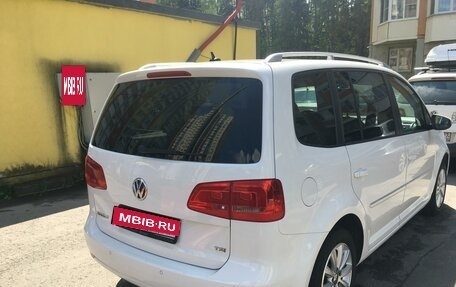 Volkswagen Touran III, 2013 год, 1 350 000 рублей, 6 фотография