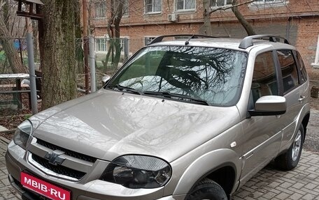 Chevrolet Niva I рестайлинг, 2019 год, 1 120 000 рублей, 1 фотография