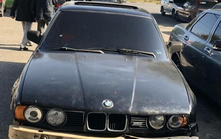 BMW 5 серия, 1988 год, 210 000 рублей, 2 фотография
