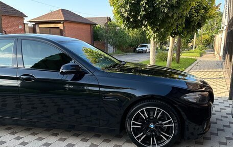 BMW 5 серия, 2015 год, 3 090 000 рублей, 3 фотография