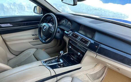 BMW 7 серия, 2010 год, 1 595 000 рублей, 12 фотография