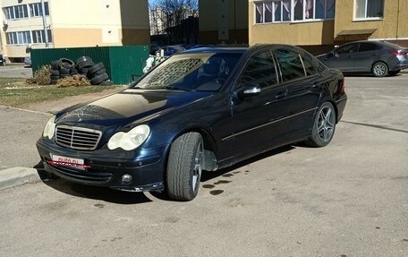 Mercedes-Benz C-Класс, 2003 год, 680 000 рублей, 13 фотография