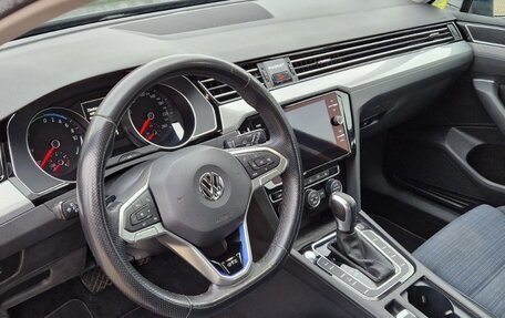 Volkswagen Passat B8 рестайлинг, 2020 год, 2 495 000 рублей, 10 фотография