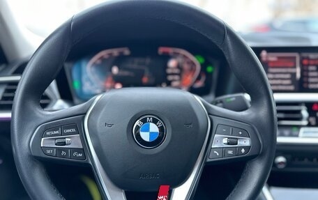 BMW 3 серия, 2020 год, 3 900 000 рублей, 21 фотография