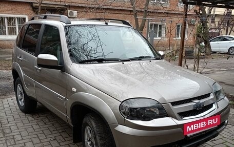 Chevrolet Niva I рестайлинг, 2019 год, 1 120 000 рублей, 3 фотография