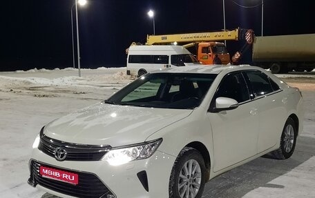 Toyota Camry, 2017 год, 2 137 000 рублей, 1 фотография