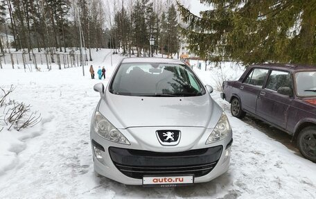 Peugeot 308 II, 2010 год, 610 000 рублей, 2 фотография