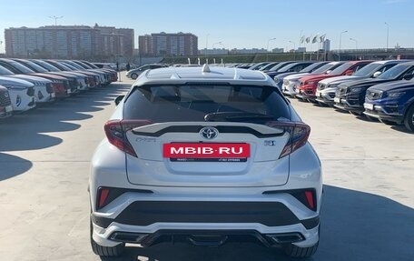 Toyota C-HR I рестайлинг, 2018 год, 2 382 000 рублей, 6 фотография