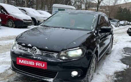 Volkswagen Polo VI (EU Market), 2012 год, 735 000 рублей, 2 фотография
