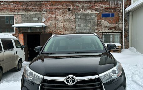 Toyota Highlander III, 2014 год, 2 950 000 рублей, 2 фотография