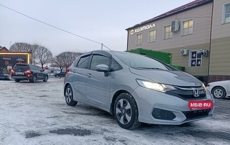 Honda Fit III, 2018 год, 1 410 000 рублей, 2 фотография