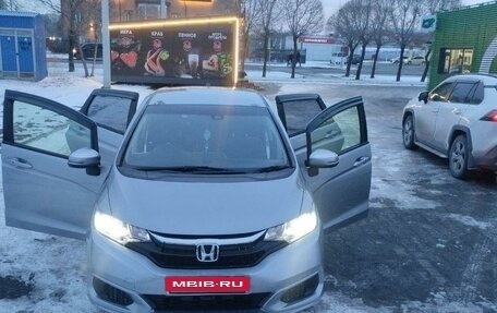 Honda Fit III, 2018 год, 1 410 000 рублей, 10 фотография