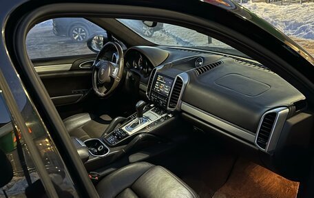 Porsche Cayenne III, 2011 год, 2 450 000 рублей, 13 фотография