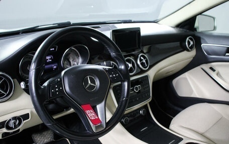 Mercedes-Benz GLA, 2014 год, 1 950 000 рублей, 14 фотография
