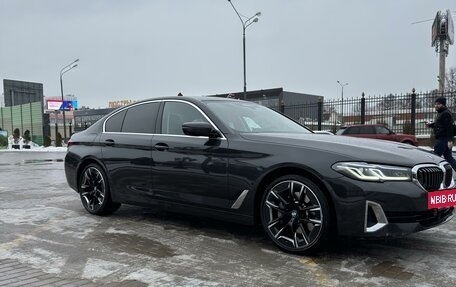 BMW 5 серия, 2021 год, 5 999 999 рублей, 3 фотография
