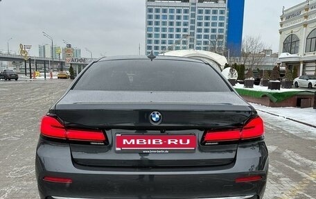 BMW 5 серия, 2021 год, 5 999 999 рублей, 8 фотография