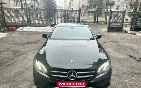 Mercedes-Benz E-Класс, 2016 год, 2 450 000 рублей, 6 фотография
