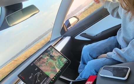 Tesla Model 3 I, 2018 год, 3 599 000 рублей, 2 фотография