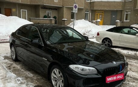BMW 5 серия, 2011 год, 1 800 000 рублей, 2 фотография