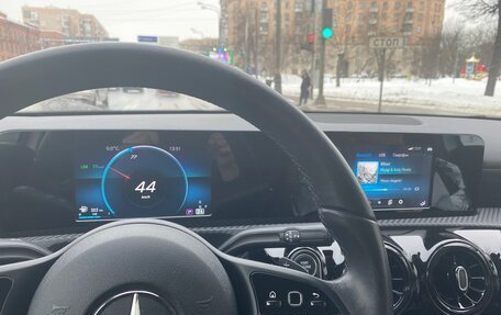 Mercedes-Benz A-Класс, 2019 год, 3 200 000 рублей, 4 фотография