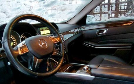 Mercedes-Benz E-Класс, 2014 год, 1 890 000 рублей, 8 фотография