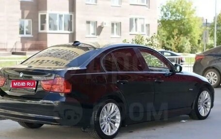 BMW 3 серия, 2011 год, 1 400 000 рублей, 4 фотография