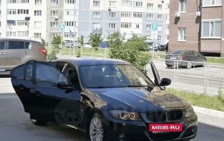 BMW 3 серия, 2011 год, 1 400 000 рублей, 3 фотография