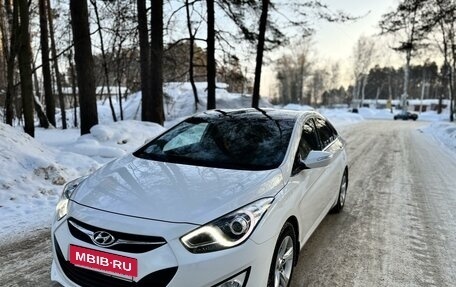 Hyundai i40 I рестайлинг, 2013 год, 995 000 рублей, 3 фотография