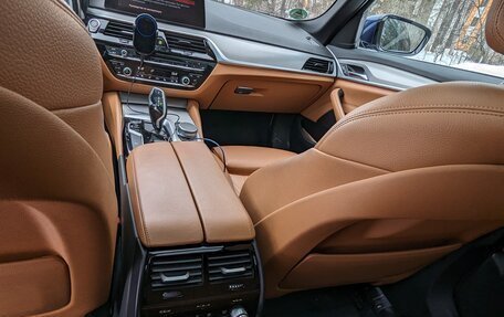 BMW 5 серия, 2018 год, 3 680 000 рублей, 9 фотография