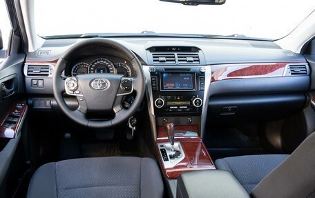 Toyota Camry, 2012 год, 1 875 000 рублей, 6 фотография
