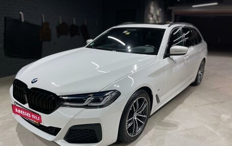 BMW 5 серия, 2021 год, 4 600 000 рублей, 4 фотография