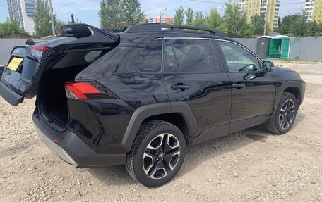 Toyota RAV4, 2019 год, 3 500 000 рублей, 3 фотография