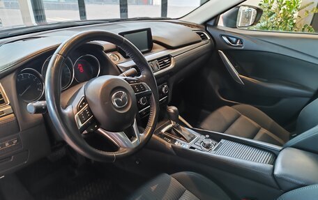 Mazda 6, 2016 год, 2 375 000 рублей, 12 фотография
