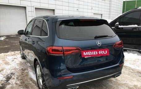 Mercedes-Benz B-Класс, 2019 год, 2 480 000 рублей, 4 фотография