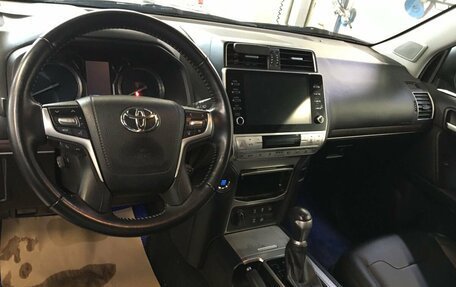 Toyota Land Cruiser Prado 150 рестайлинг 2, 2020 год, 6 135 000 рублей, 5 фотография