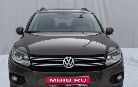 Volkswagen Tiguan I, 2015 год, 1 849 000 рублей, 2 фотография