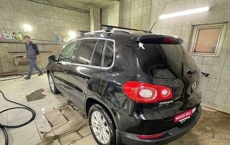 Volkswagen Tiguan I, 2011 год, 1 300 000 рублей, 4 фотография