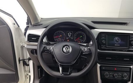 Volkswagen Tiguan II, 2020 год, 1 800 000 рублей, 14 фотография
