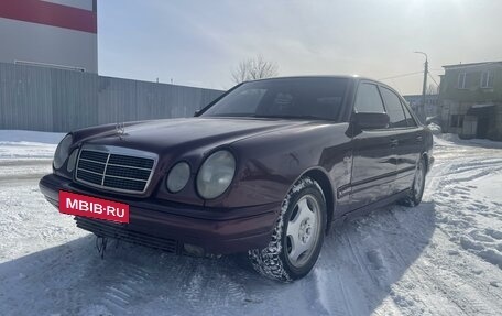 Mercedes-Benz E-Класс, 1995 год, 300 000 рублей, 2 фотография