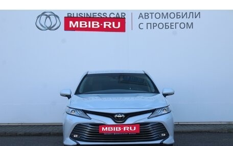 Toyota Camry, 2018 год, 3 140 000 рублей, 2 фотография