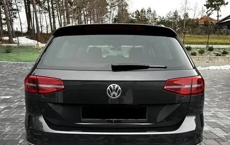 Volkswagen Passat B8 рестайлинг, 2018 год, 1 900 000 рублей, 6 фотография