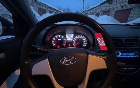 Hyundai Solaris II рестайлинг, 2011 год, 790 000 рублей, 5 фотография