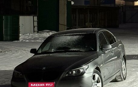 BMW 5 серия, 2007 год, 1 400 000 рублей, 11 фотография
