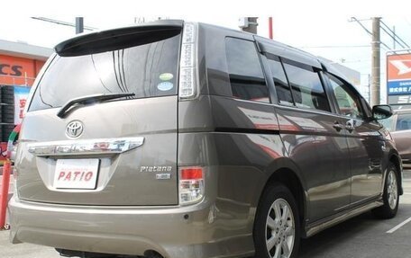 Toyota ISis I, 2012 год, 960 000 рублей, 2 фотография