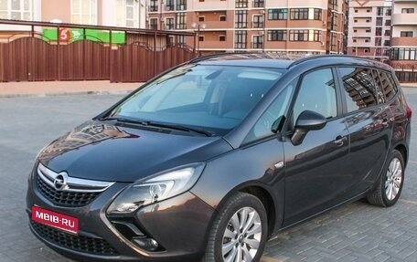 Opel Zafira C рестайлинг, 2012 год, 1 300 000 рублей, 1 фотография