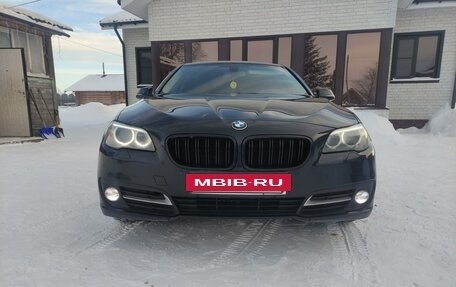 BMW 5 серия, 2015 год, 1 850 000 рублей, 2 фотография