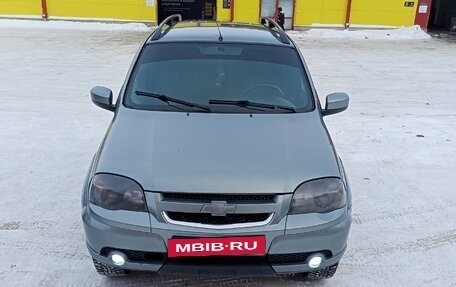 Chevrolet Niva I рестайлинг, 2015 год, 780 000 рублей, 3 фотография