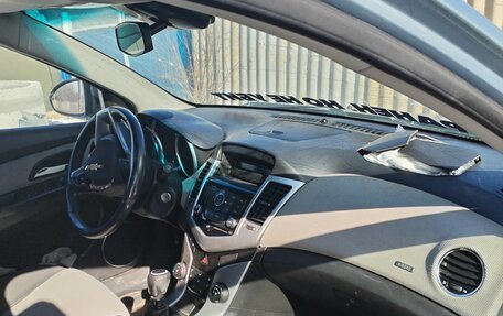 Chevrolet Cruze II, 2011 год, 630 000 рублей, 3 фотография